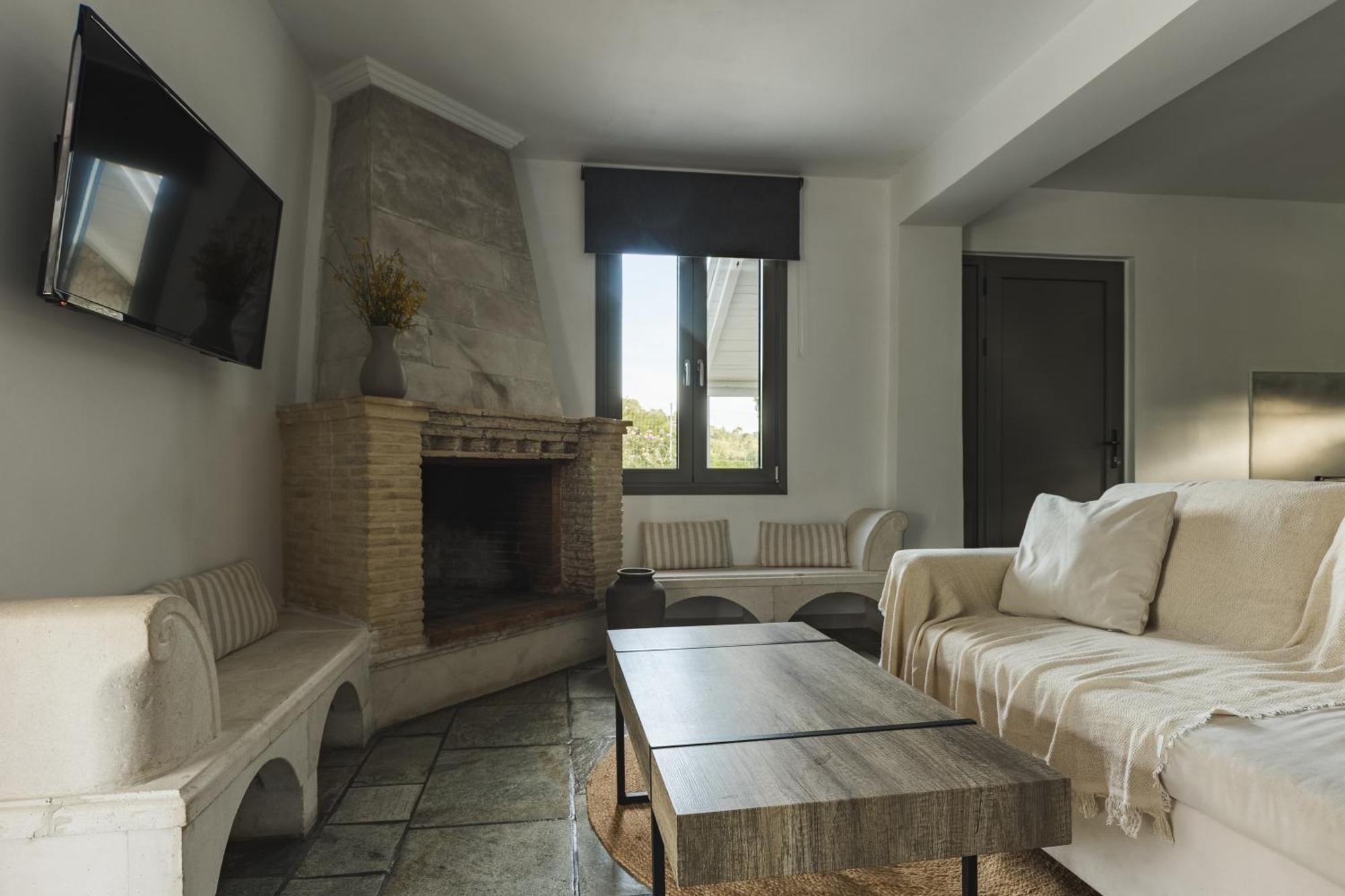 Binios Villa - Private Pool, Walking Distance From The Beach Vasilikí Exteriér fotografie